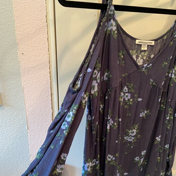 blouse - Picture 2 of 3